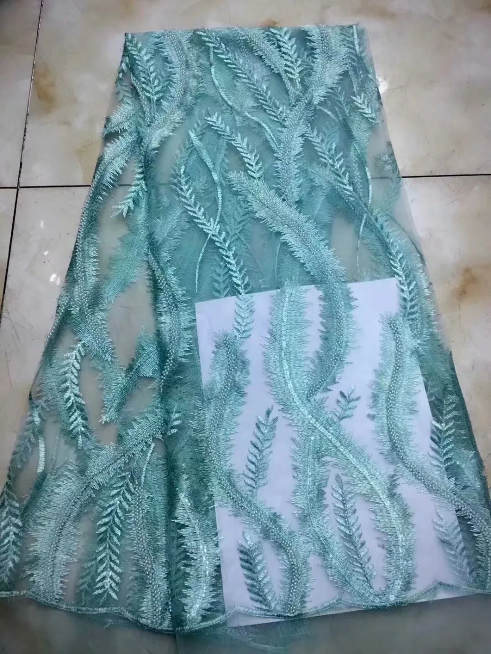 Fashionable lace with beads, African lace wedding, beautiful lady dress French lace
Fashionable lace with beads, African lace wedding, beautiful lady dress French lace