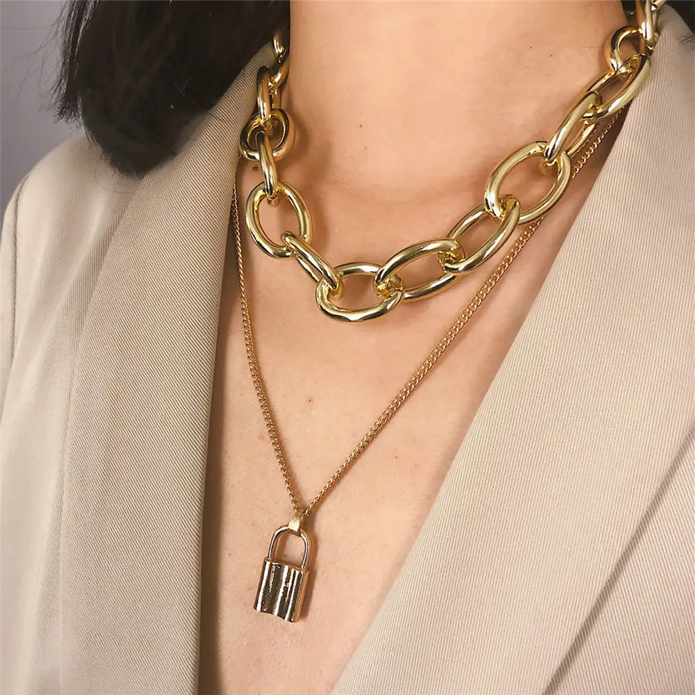 Vintage Lover's Lock Pendant Choker Necklace Punk Style Clavicle Thick Chain Long Necklace For Women Valentine's Day Gift
Vintage Lover's Lock Pendant Choker Necklace Punk Style Clavicle Thick Chain Long Necklace For Women Valentine's Day Gift