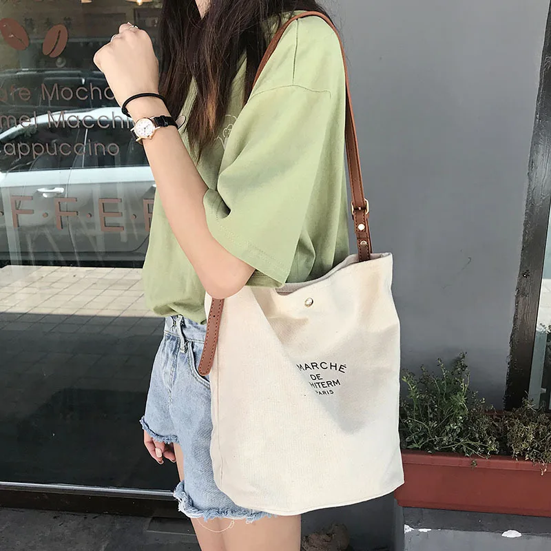 2018 High Quality Composite Bag Women Messenger Bags Leisure Canvas Simple Crossbody Bag ladies Fashion Tote Bolsa Feminina
2018 High Quality Composite Bag Women Messenger Bags Leisure Canvas Simple Crossbody Bag ladies Fashion Tote Bolsa Feminina