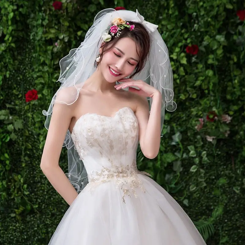 4 Tier Layered Womens Wedding Veil Imitation Pearl Handmade Beaded Ribbon Bowknot Decor Agaric Wavy Trim Bridal Veil With Comb
4 Tier Layered Womens Wedding Veil Imitation Pearl Handmade Beaded Ribbon Bowknot Decor Agaric Wavy Trim Bridal Veil With Comb