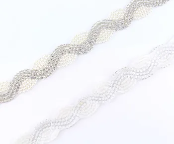 10Yard Long Manual Pearl Beaded Rhinestone Applique Trim New Crystal Rhinestone Patch Chain For DIY Wedding/Evening Dress 
10Yard Long Manual Pearl Beaded Rhinestone Applique Trim New Crystal Rhinestone Patch Chain For DIY Wedding/Evening Dress
