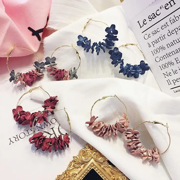 New Design Hoop Earrings For Women Elegant Fabric Flower Earrings Bijoux Sweety Colourful Petal Alloy Ear Circle Big Earrings
New Design Hoop Earrings For Women Elegant Fabric Flower Earrings Bijoux Sweety Colourful Petal Alloy Ear Circle Big Earrings