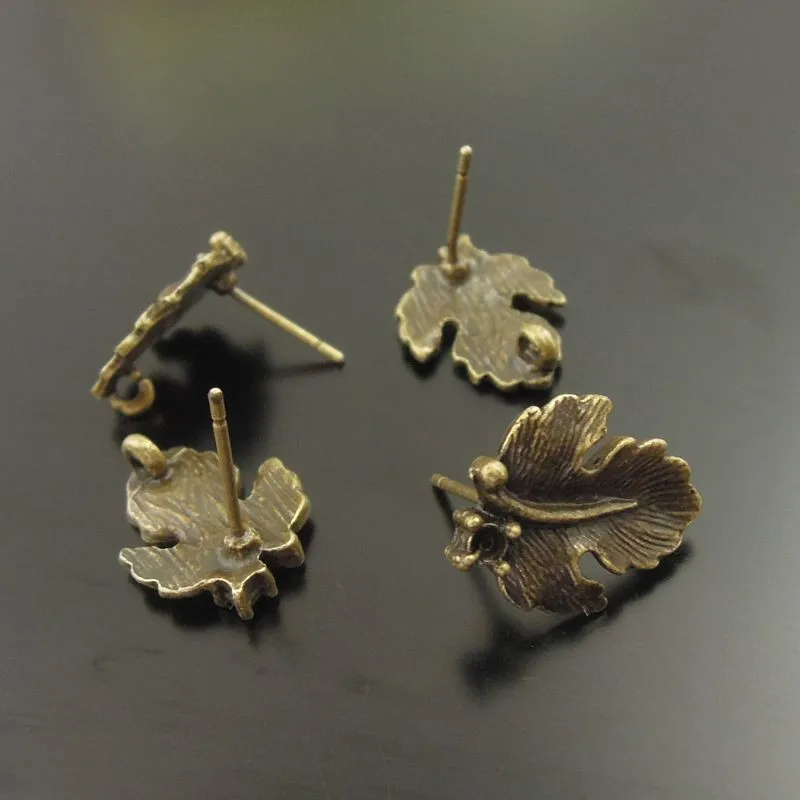 8PCS Antique Style Bronze Tone Brass Fashion Leaf Charm Clasp Finding 04625