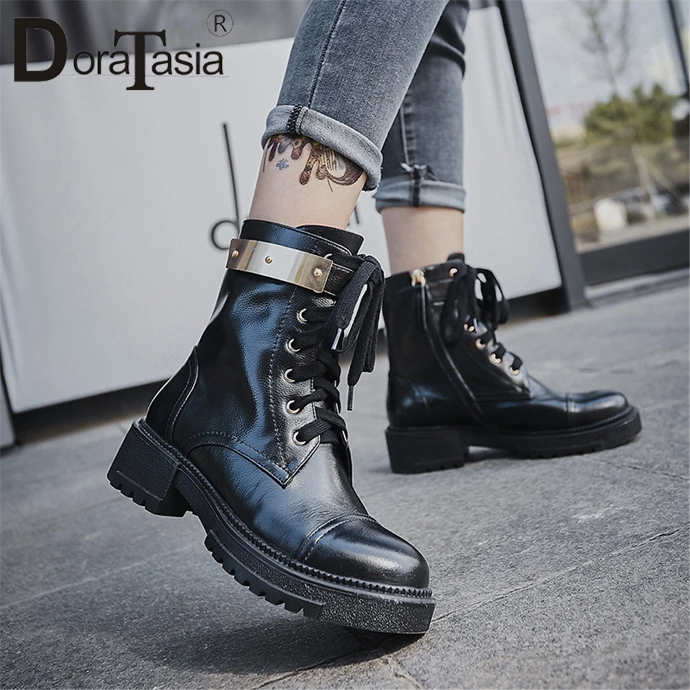 DORATASIA New Genuine Leather Ladies Chunky Heels Material Decoration Shoes Woman Casual Party Ol Autumn Winter Ankle Boots
DORATASIA New Genuine Leather Ladies Chunky Heels Material Decoration Shoes Woman Casual Party Ol Autumn Winter Ankle Boots