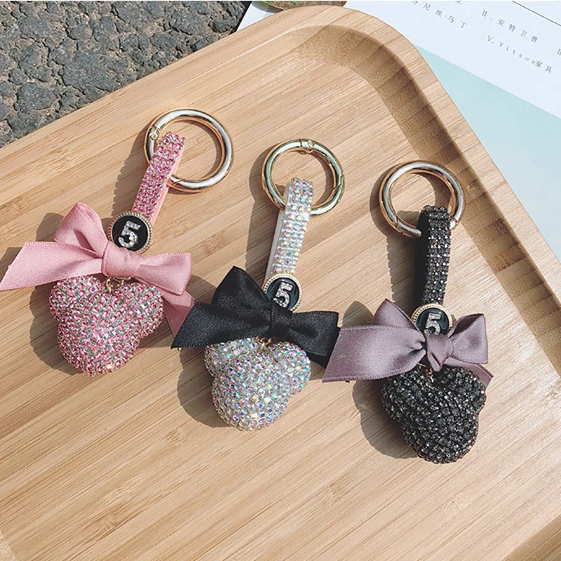 Diamond Drilling Wafer Ball Car Keychain Ladies Gift Mickey Bow Rhinestone Bag Pendant Car Key Ring Interior Accessories
Diamond Drilling Wafer Ball Car Keychain Ladies Gift Mickey Bow Rhinestone Bag Pendant Car Key Ring Interior Accessories
