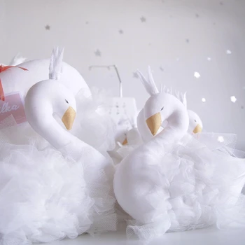 2018 New Fashion Baby Crown Swan Sleeping Pillow Children's Room Decoration Kids Animal Dolls Toys Photography Props
2018 New Fashion Baby Crown Swan Sleeping Pillow Children's Room Decoration Kids Animal Dolls Toys Photography Props