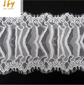 3 Meters long off white and black Lovely caterpillar girl dress garment sweater cloth decorative accesorry lace trimming
3 Meters long off white and black Lovely caterpillar girl dress garment sweater cloth decorative accesorry lace trimming