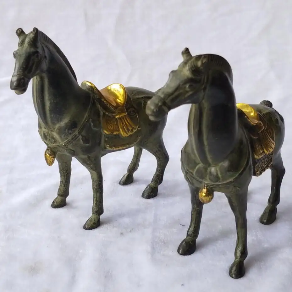 High 15 CM, Antique collection chinese old bronze Tang Horse sculpture 1 pair home decoration Metal craft horse statue
High 15 CM, Antique collection chinese old bronze Tang Horse sculpture 1 pair home decoration Metal craft horse statue