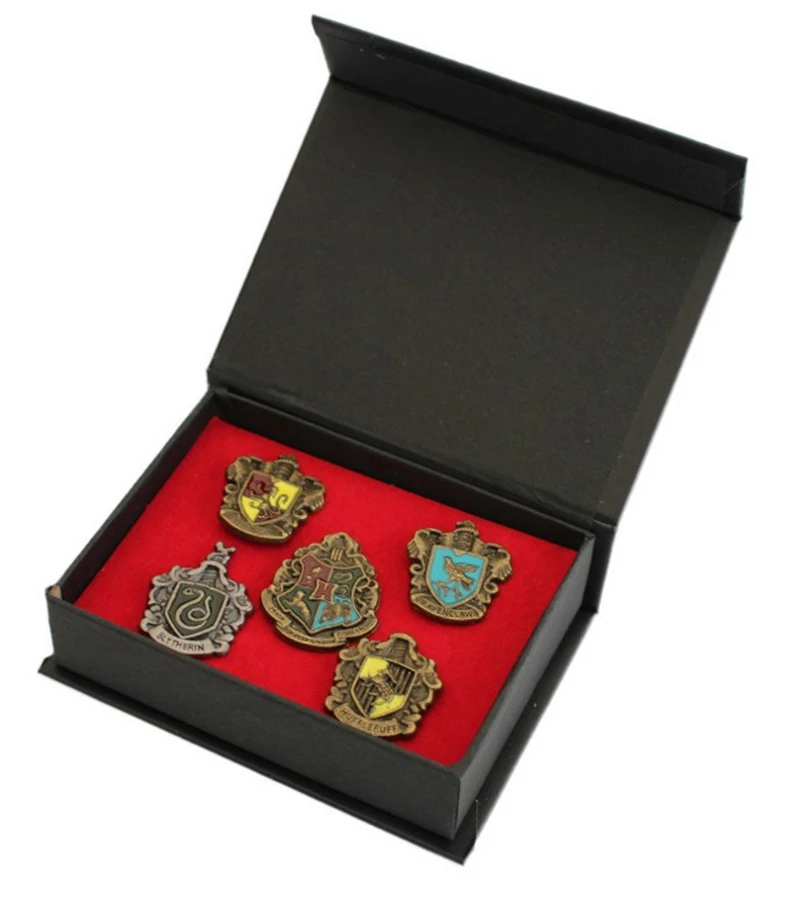 ZRM 5boxs/lot Hot Potter Hogwarts House Badge Gryffindor Slytherin Ravenclaw Hufflepuff Pin Brooch Collection Gift Metal Set Box
ZRM 5boxs/lot Hot Potter Hogwarts House Badge Gryffindor Slytherin Ravenclaw Hufflepuff Pin Brooch Collection Gift Metal Set Box