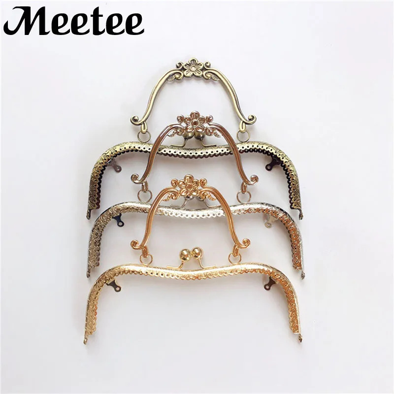 2Pcs/Lot Vintage Metal Purse Frame Snap Fashion Kiss Clasp Lock Wallets Handle Clutch DIY Bag Accessories 4 Colors KY2023
2Pcs/Lot Vintage Metal Purse Frame Snap Fashion Kiss Clasp Lock Wallets Handle Clutch DIY Bag Accessories 4 Colors KY2023