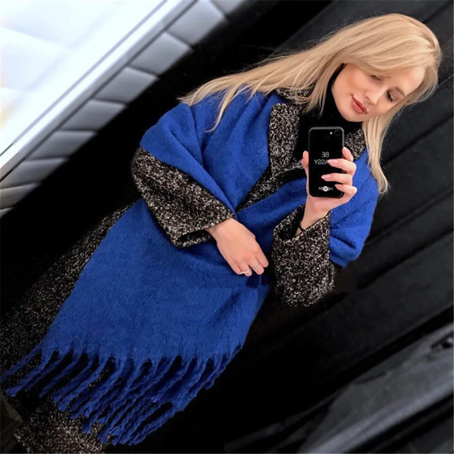 2019 New Winter Cashmere Scarf Women Solid Large Warm Thick Long Tassel Shawls Wraps Female Blue Red Black Blanket Pashmina
2019 New Winter Cashmere Scarf Women Solid Large Warm Thick Long Tassel Shawls Wraps Female Blue Red Black Blanket Pashmina