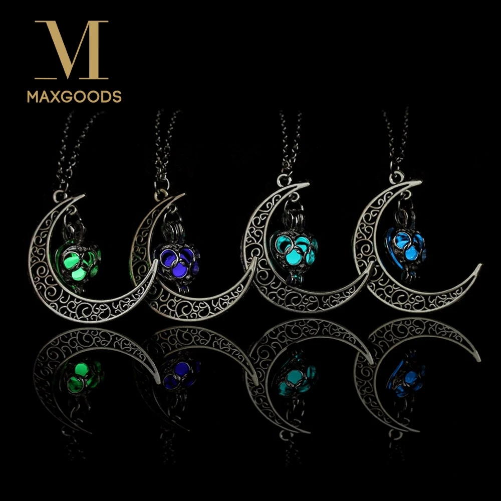 Chic Luminous Glow In the Dark Necklace Fashion Sailor Moon Pendant Necklace Heart Necklace for Women Girl Jewelry
Chic Luminous Glow In the Dark Necklace Fashion Sailor Moon Pendant Necklace Heart Necklace for Women Girl Jewelry