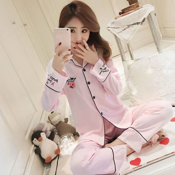 2020 New Women's Pajamas Suit Top and Pant Pajama Sets Female Loose Pijama Sleepwear Pyjamas Women Satin Pajamas Femme Home Suit
2020 New Women's Pajamas Suit Top and Pant Pajama Sets Female Loose Pijama Sleepwear Pyjamas Women Satin Pajamas Femme Home Suit