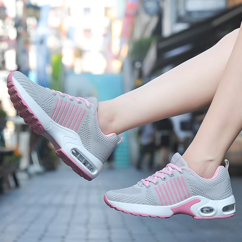 2018 new women's sports shoes casual breathable women's shoes outdoor walking flat shoes
2018 new women's sports shoes casual breathable women's shoes outdoor walking flat shoes