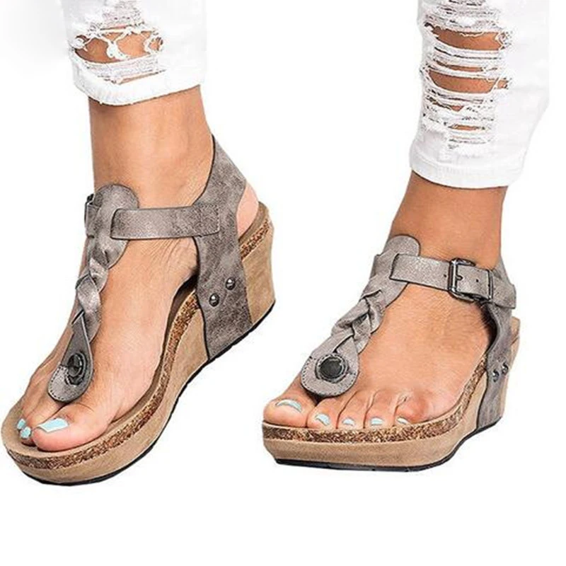 2022 Summer New Women Flip Flops Shoes Roman Style Fashion Buckle Sandals Clip Toe Slope Thick Heels Shoes Woman
2022 Summer New Women Flip Flops Shoes Roman Style Fashion Buckle Sandals Clip Toe Slope Thick Heels Shoes Woman