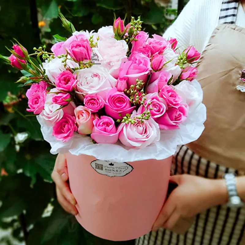 New Flower Packaging Boxes Flowers Multi Color Round Paper Boxes With Lid Hug Bucket Florist Gift Packaging Matrials 14*18cm
New Flower Packaging Boxes Flowers Multi Color Round Paper Boxes With Lid Hug Bucket Florist Gift Packaging Matrials 14*18cm