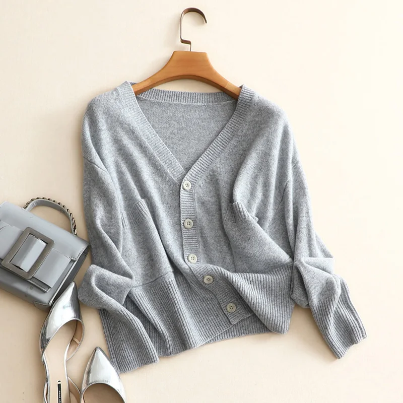 100% Cashmere Cardigans Women Short Knitwear Solid V Neck Long Sleeves Single Breasted High Waist 4 Colors 2019 New Fashion
100% Cashmere Cardigans Women Short Knitwear Solid V Neck Long Sleeves Single Breasted High Waist 4 Colors 2019 New Fashion