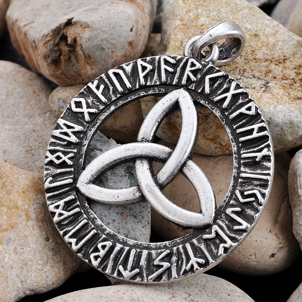 Mens Trinity Necklace Pendant Triquetra Pendant Irish Jewelry Norse Jewelry Drop Shipping
Mens Trinity Necklace Pendant Triquetra Pendant Irish Jewelry Norse Jewelry Drop Shipping