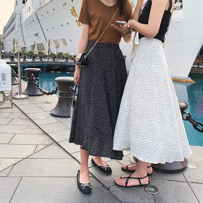Mishow 2019 summer new collection casual high waist striped belt dots mid calf length long skirt MX19B1892
Mishow 2019 summer new collection casual high waist striped belt dots mid calf length long skirt MX19B1892