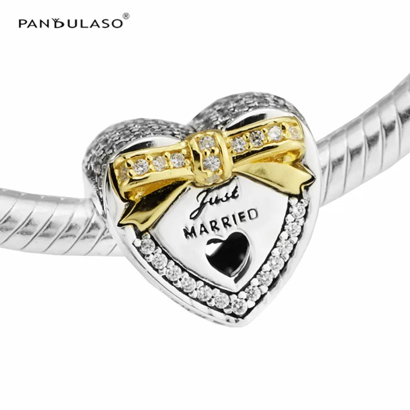 Pandulaso Just Married Crystal Charms For Women Jewelry Making Golden Bow Wedding Heart Fit Fashion DIY Bracelets Silver Jewelry
Pandulaso Just Married Crystal Charms For Women Jewelry Making Golden Bow Wedding Heart Fit Fashion DIY Bracelets Silver Jewelry