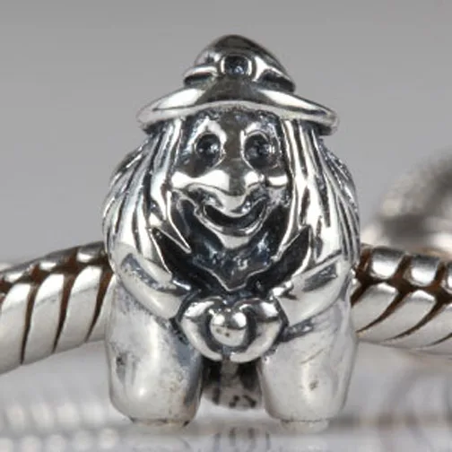 Halloween Gift Witch Riding A Broom Antique Tone 925 Sterling Silver European Charm Beads For DIY European Jewelry SAPB3160
Halloween Gift Witch Riding A Broom Antique Tone 925 Sterling Silver European Charm Beads For DIY European Jewelry SAPB3160