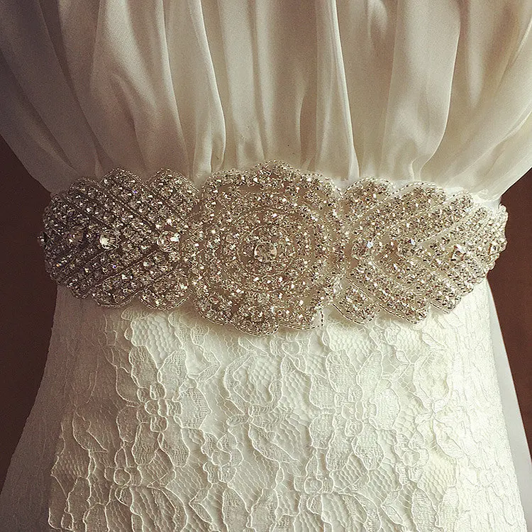 Wholesale Bling Stone Rhinestone Trimming Applique For Bridal Sash Rhinestone Trimming Applique patch For Wedding belt
Wholesale Bling Stone Rhinestone Trimming Applique For Bridal Sash Rhinestone Trimming Applique patch For Wedding belt