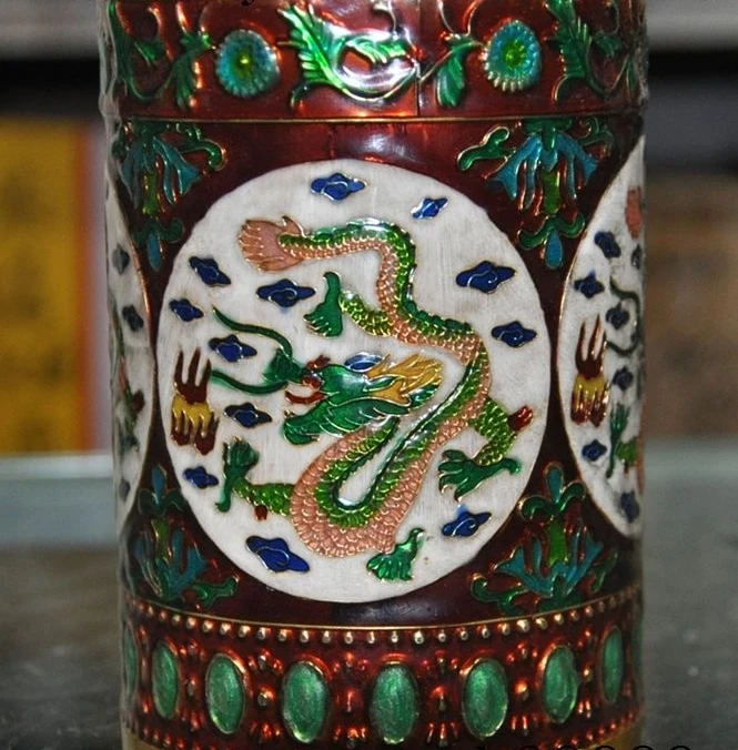 Marked old Chinese Bronze Cloisonne Enamel 4 Dragon Statue Brush Pot Pencil Vase
Marked old Chinese Bronze Cloisonne Enamel 4 Dragon Statue Brush Pot Pencil Vase
