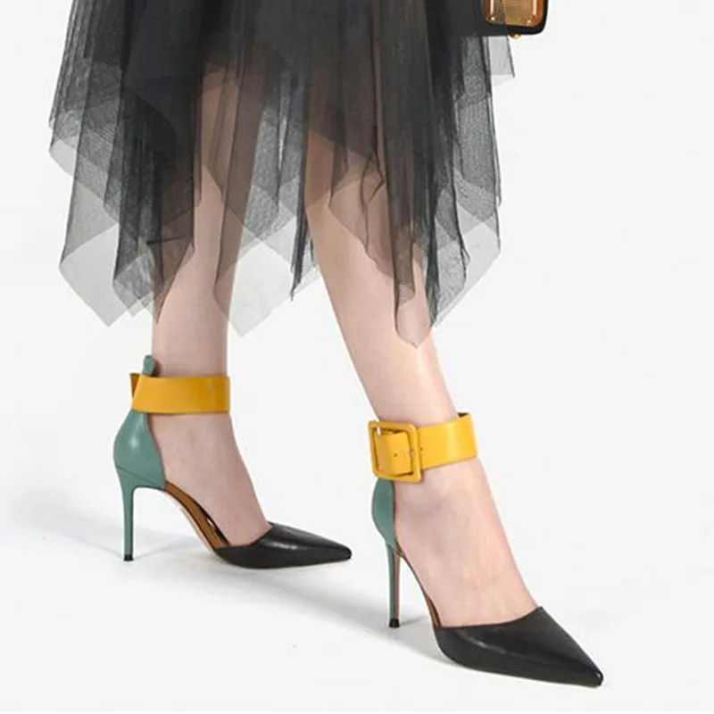2019 new summer high heels Women Shoe stiletto pointed sexy baotou hollow sandals ankle strap Women's sandals obuv
2019 new summer high heels Women Shoe stiletto pointed sexy baotou hollow sandals ankle strap Women's sandals obuv