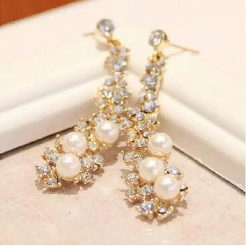 2016 The New High-end Luxury Bride Rhinestone Imitation Pearl Long Earrings Women Earring Jewelry Accessories Wholesale Wedding
2016 The New High-end Luxury Bride Rhinestone Imitation Pearl Long Earrings Women Earring Jewelry Accessories Wholesale Wedding