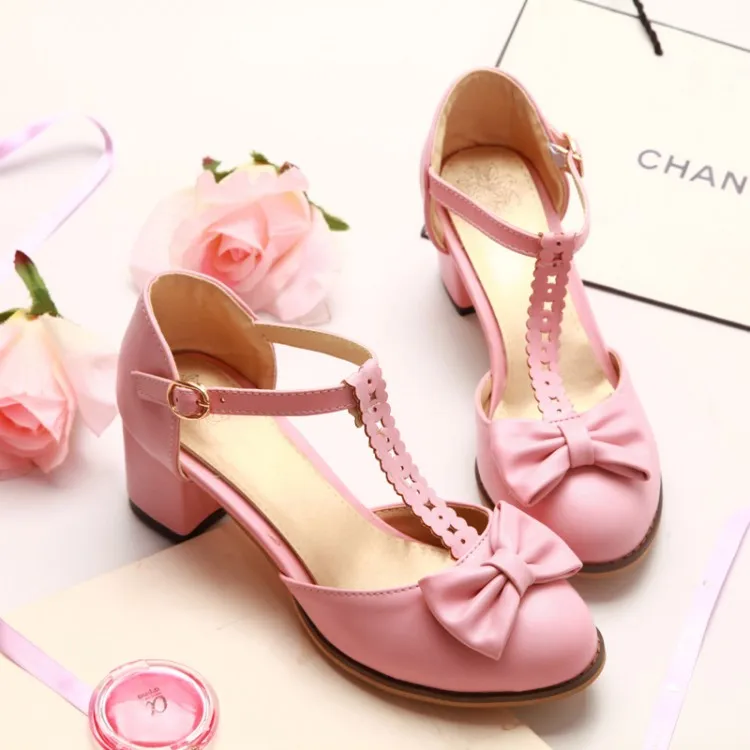 anime Cosplay sweet Lolita shoes thick heel Bowknot sandals Japanese kawaii girl anime performance uniform women shoes loli cos
anime Cosplay sweet Lolita shoes thick heel Bowknot sandals Japanese kawaii girl anime performance uniform women shoes loli cos