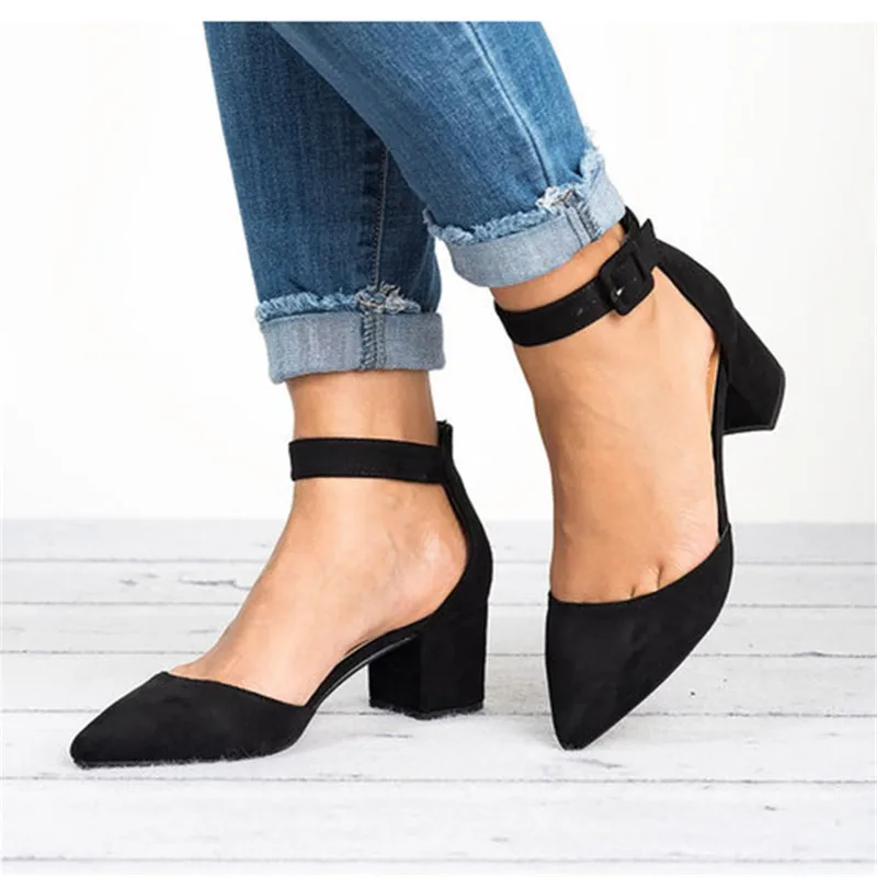 Factory Direct Low Heels Sandals Women Ankle Strap Summer Shoes Female Plus Size 43 Block Heels Women Shoes 2019 Casual Sandals
Factory Direct Low Heels Sandals Women Ankle Strap Summer Shoes Female Plus Size 43 Block Heels Women Shoes 2019 Casual Sandals
