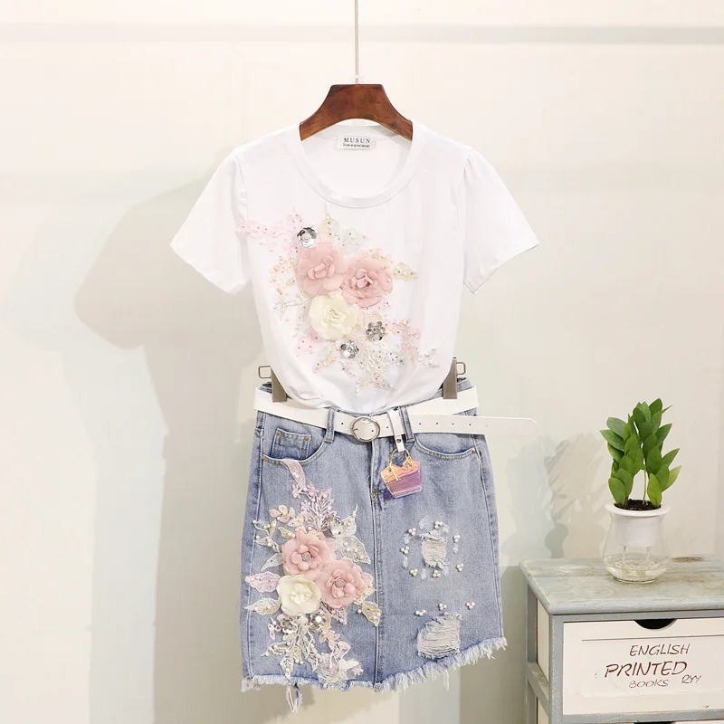 Summer Set Beads Embroidery Stereo Flower Short Sleeve Cotton T-Shirt Jeans Skirt Two Piece Set Female Tee Tops Denim Skirt Suit
Summer Set Beads Embroidery Stereo Flower Short Sleeve Cotton T-Shirt Jeans Skirt Two Piece Set Female Tee Tops Denim Skirt Suit