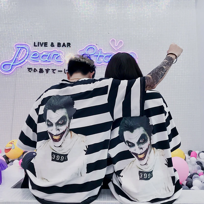 Harajuku Streetwear Mens Clown Print Striped T-Shirt Summer 2019 Hip Hop T Shirts Men Short Sleeve Tshirt Cotton Tops Tees WE401
Harajuku Streetwear Mens Clown Print Striped T-Shirt Summer 2019 Hip Hop T Shirts Men Short Sleeve Tshirt Cotton Tops Tees WE401