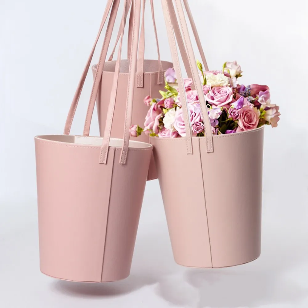 High Quality Vintage Leather Gift Box With Handle Flower Arrangement Floral Bouquet Bucket, Set of 2
High Quality Vintage Leather Gift Box With Handle Flower Arrangement Floral Bouquet Bucket, Set of 2