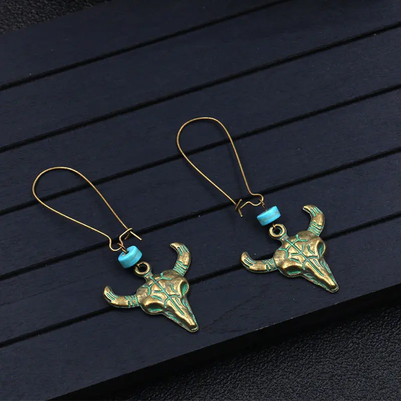 New Bull Horn Horn Earrings Copper Animal Skull Blue Ancient Pearl Earrings Cool Girls Jewelry
New Bull Horn Horn Earrings Copper Animal Skull Blue Ancient Pearl Earrings Cool Girls Jewelry