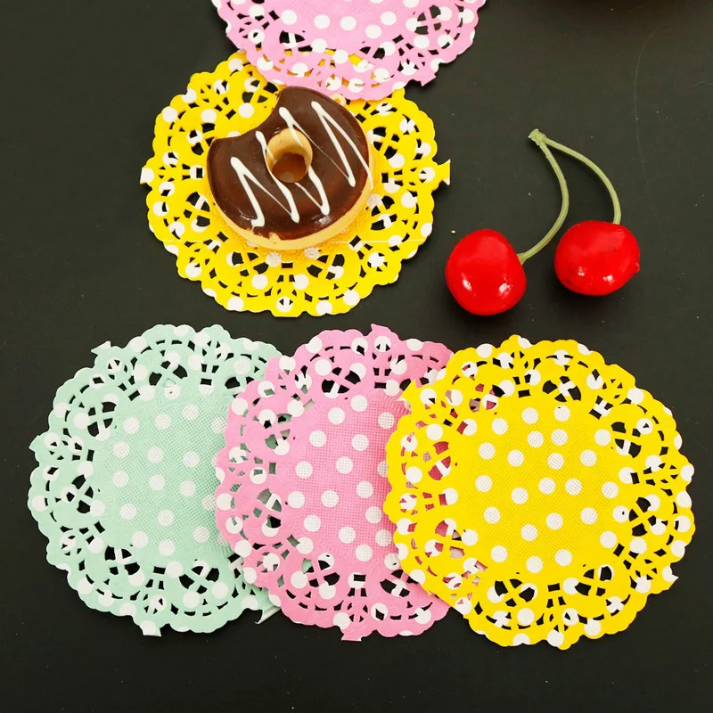 100pcs 3.5" Polka Dots Lace Paper Doilies Cake Paper Mat Decoupage Paper Doilies Placemat Napkin Pads Party Wedding Decoration
100pcs 3.5" Polka Dots Lace Paper Doilies Cake Paper Mat Decoupage Paper Doilies Placemat Napkin Pads Party Wedding Decoration