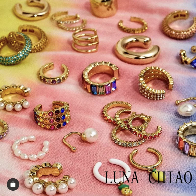 LUNA CHIAO 2019 Popular Crystal Rhinestone Metal Pearl Ear Cuff Stackable Cuff Earrings Set for Women
LUNA CHIAO 2019 Popular Crystal Rhinestone Metal Pearl Ear Cuff Stackable Cuff Earrings Set for Women