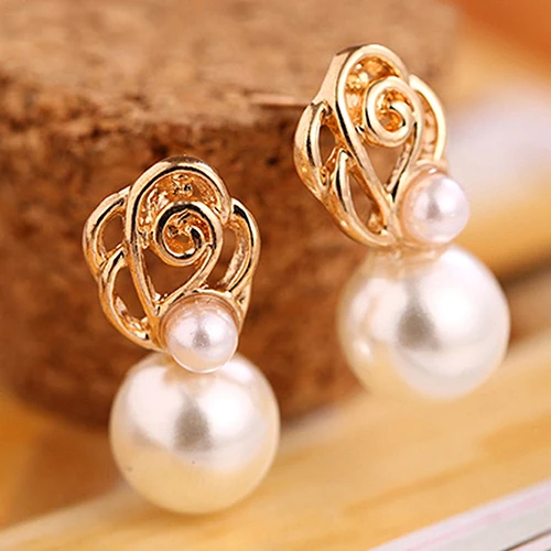 Fashion Girls White Imitation Pearl Gold-toned Ball Ear Crystal Studs Earrings Bride Jewelry Gift Eardrop for Women Gifts 96AC
Fashion Girls White Imitation Pearl Gold-toned Ball Ear Crystal Studs Earrings Bride Jewelry Gift Eardrop for Women Gifts 96AC