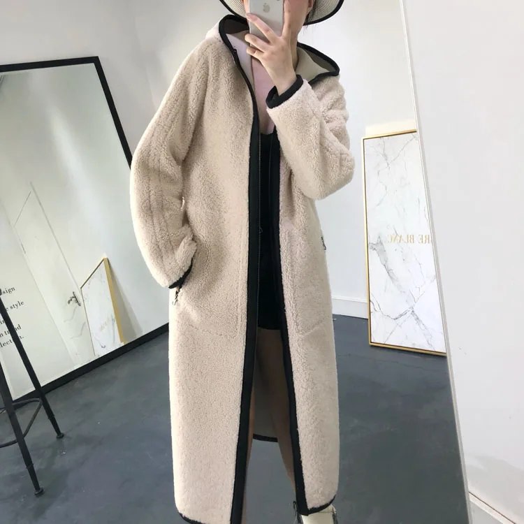 2018 winter fur coat Elegant slim Merino wool lamb fur coat long coat on both sides double-faced fur jacket coat MW4171
2018 winter fur coat Elegant slim Merino wool lamb fur coat long coat on both sides double-faced fur jacket coat MW4171
