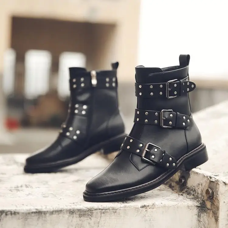 Runway Three Rivets Studded Metallic Buckle Ankle Boots For Women Round Toe Chunky Heels Zapatos De Mujer Side Zipper Shoes Lady
Runway Three Rivets Studded Metallic Buckle Ankle Boots For Women Round Toe Chunky Heels Zapatos De Mujer Side Zipper Shoes Lady