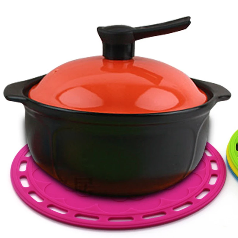 Silicone anti-slip Casserole Pad Insulation Mat Home Decorations Kitchen Accessories Gadget
Silicone anti-slip Casserole Pad Insulation Mat Home Decorations Kitchen Accessories Gadget
