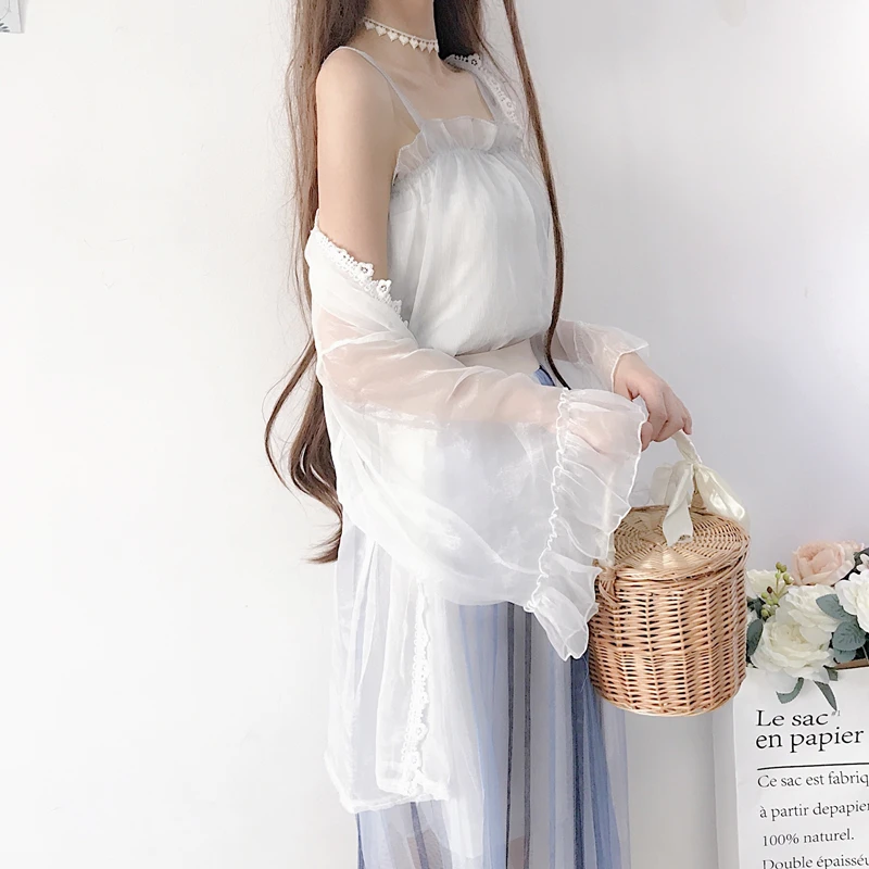 Cute Women's 3Pcs Set:Mid-Calf Net Yarn Skirt+Solid Flare Sleeve Cardigan+Sweet Chiffon Vest Halter Tops Summer Women Fashion
Cute Women's 3Pcs Set:Mid-Calf Net Yarn Skirt+Solid Flare Sleeve Cardigan+Sweet Chiffon Vest Halter Tops Summer Women Fashion