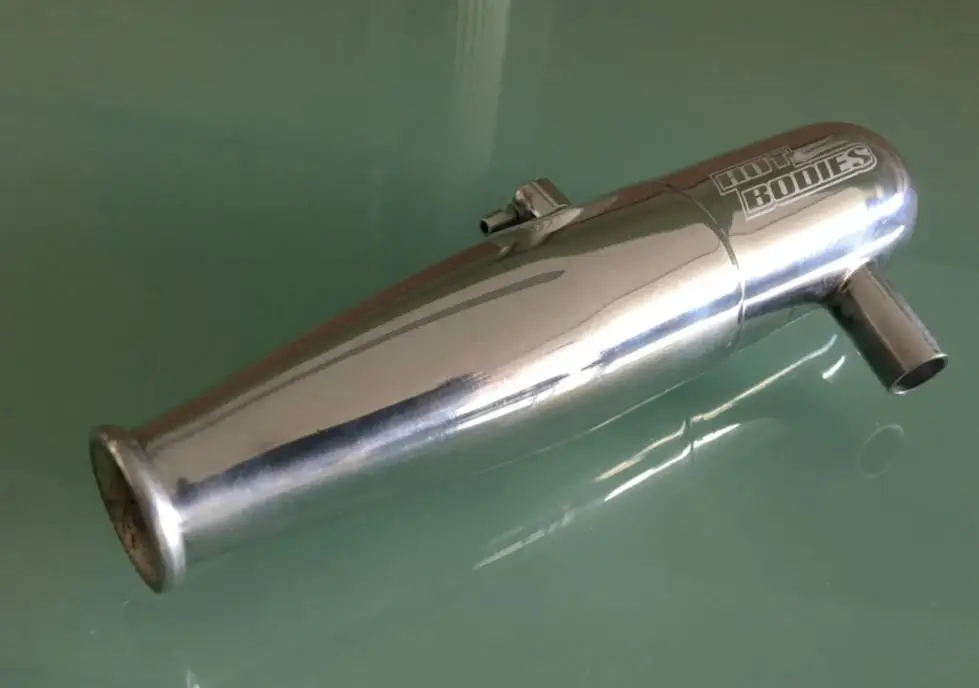 Hot Bodies Tuned Pipe for 1/8 RC off road racing Kyosho Hebo Thunder Tiger HPI 4.6 5.9 Monster
Hot Bodies Tuned Pipe for 1/8 RC off road racing Kyosho Hebo Thunder Tiger HPI 4.6 5.9 Monster