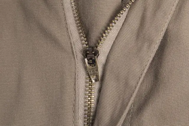 2599212614_1872180541