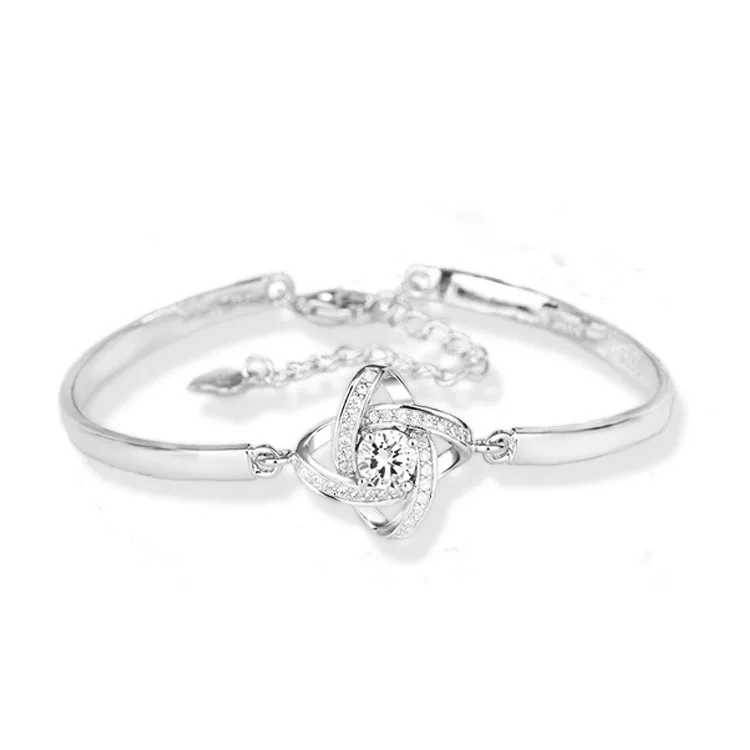 Creative Lady hand chain with zircon-inlaid woman silver jewelry 925 Sterling Silver Bracelet
Creative Lady hand chain with zircon-inlaid woman silver jewelry 925 Sterling Silver Bracelet