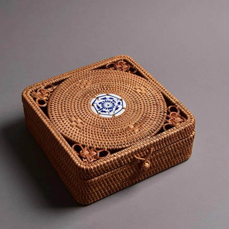 New Autumn Rattan Hand-woven Square Storage Box Desktop Grocery Small Items Storage Consolidation Dust Storage Storage Box22*8CM
New Autumn Rattan Hand-woven Square Storage Box Desktop Grocery Small Items Storage Consolidation Dust Storage Storage Box22*8CM