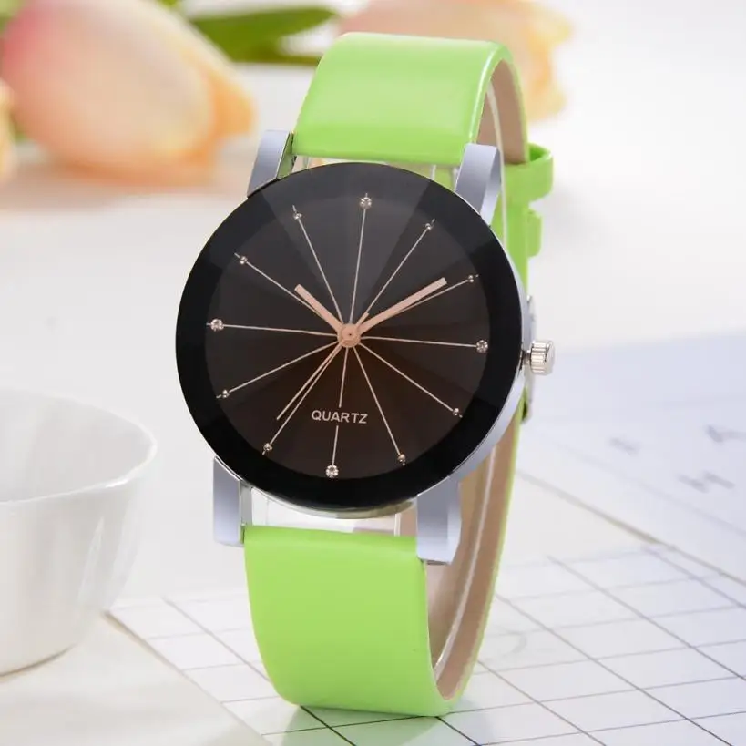 Green WoMen Quartz Dial Clock Leather Wrist Watch Round Case Woman Ladies Watches Clock Female Dress Relogio Feminino H0420
Green WoMen Quartz Dial Clock Leather Wrist Watch Round Case Woman Ladies Watches Clock Female Dress Relogio Feminino H0420