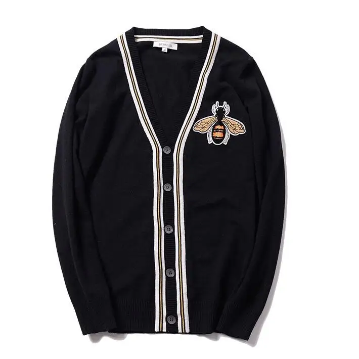 New luxury Man Luxury Winter gentleman embroidery Bees Knit Casual Sweaters Cardigans Asian Plug Size High quality Drake #E197
New luxury Man Luxury Winter gentleman embroidery Bees Knit Casual Sweaters Cardigans Asian Plug Size High quality Drake #E197