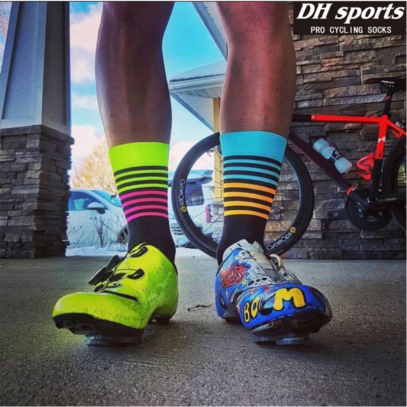 DH SPORTS New Professional Cycling Socks Protect Feet Breathable Wicking Sock Outdoor Road Bike Nylon Socks Bicycle Accessories
DH SPORTS New Professional Cycling Socks Protect Feet Breathable Wicking Sock Outdoor Road Bike Nylon Socks Bicycle Accessories