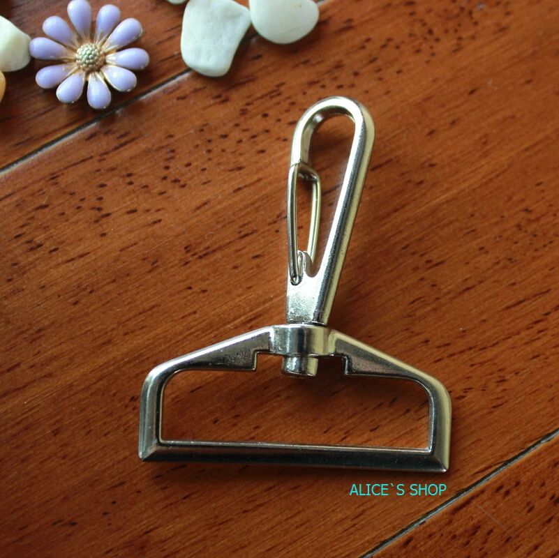 Hardware accessories Dog clip Hook Metal Clip Buckle, Snap hook Swivel clasp lobster claws Hardware for luggage Bag Handcase
Hardware accessories Dog clip Hook Metal Clip Buckle, Snap hook Swivel clasp lobster claws Hardware for luggage Bag Handcase